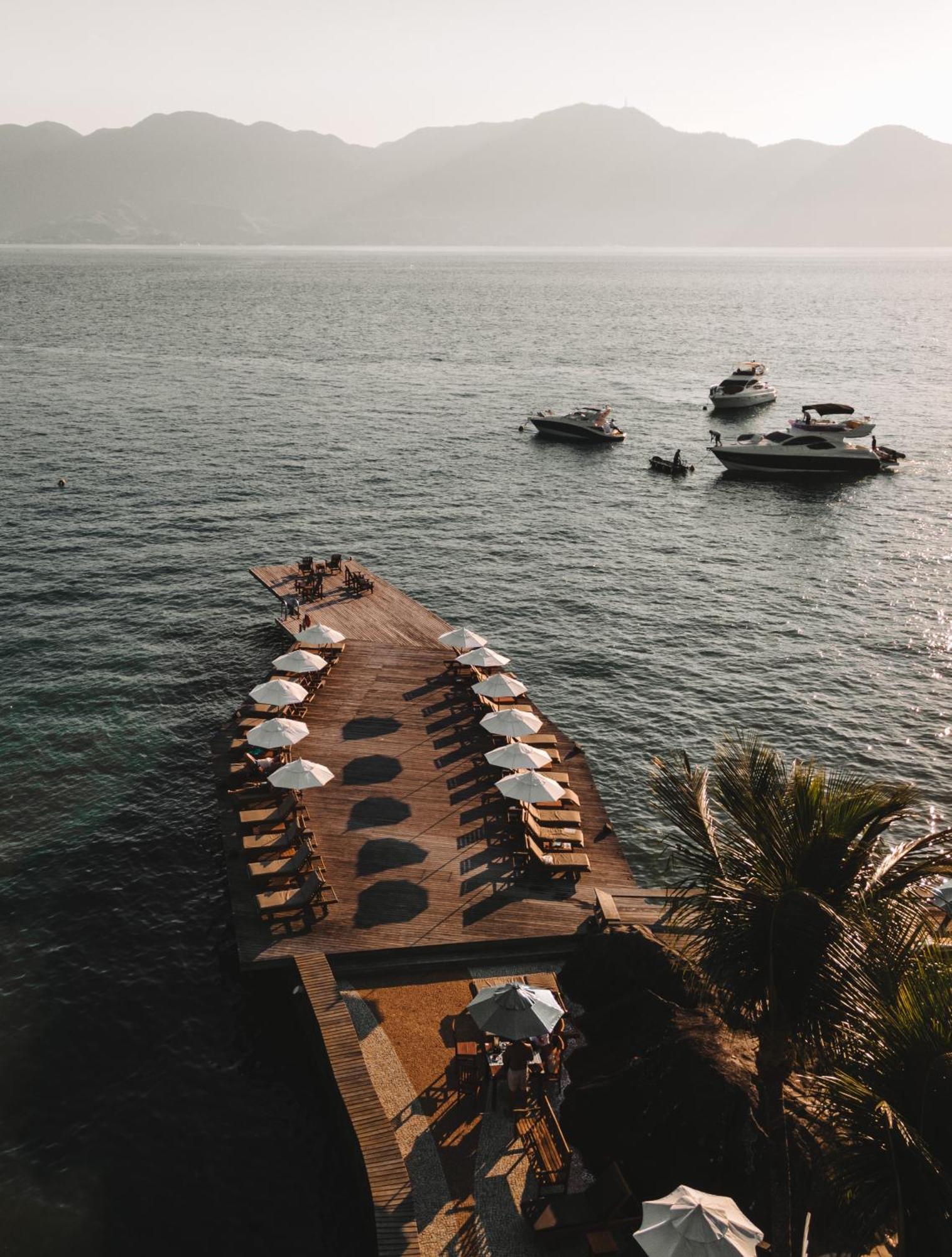 Hotel Mercedes Ilhabela Exterior photo