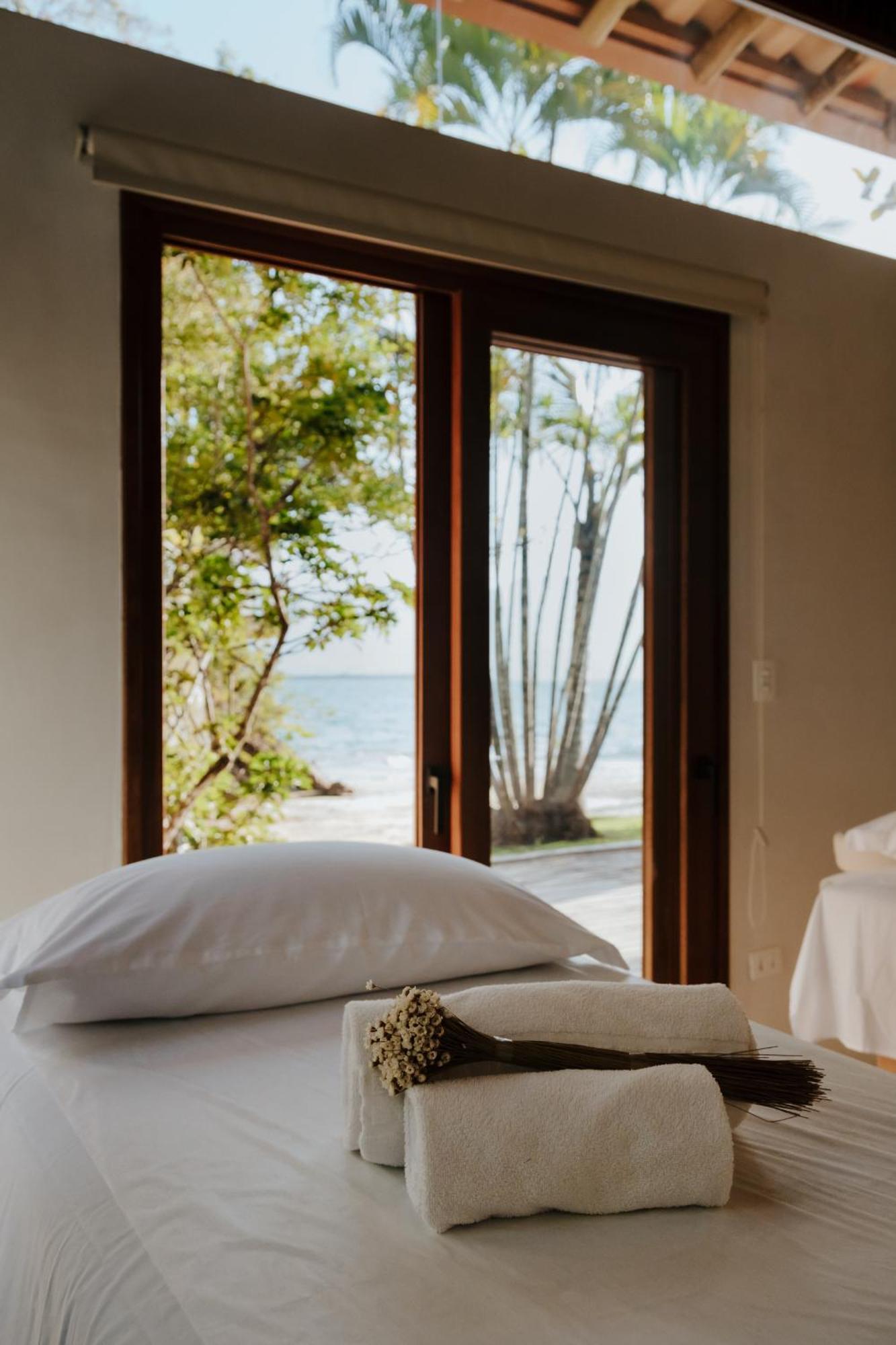 Hotel Mercedes Ilhabela Exterior photo